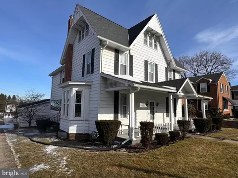 302 Fairview St S, Lock Haven, PA 17745