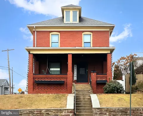 349 S Highland St, Lock Haven, PA 17745