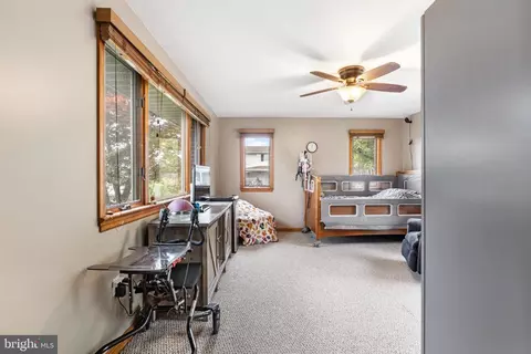 514 E Guardlock Dr, Lock Haven, PA 17745 photo 11