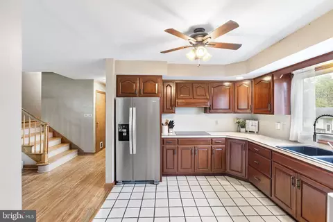 514 E Guardlock Dr, Lock Haven, PA 17745 photo 9