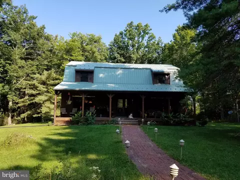 81 Irish Ln, Lock Haven, PA 17745