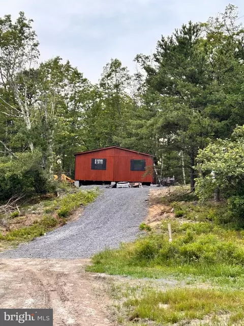 31 Bethel Mountain Ln, Beech Creek, PA 16822
