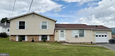 306 First Ave, Lock Haven, PA 17745