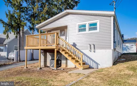 937 Center St, Lock Haven, PA 17745