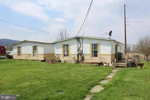 202 Maryland Ave, Jersey Shore, PA 17740