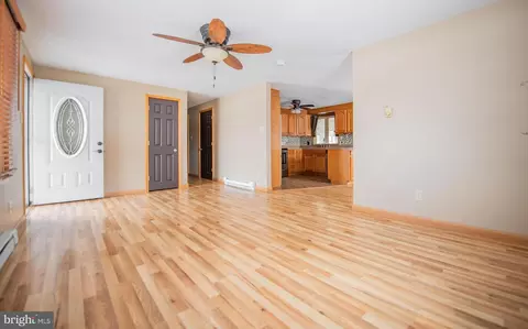 507 W Grape St, Lock Haven, PA 17745 photo 3