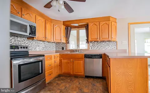 507 W Grape St, Lock Haven, PA 17745 photo 5