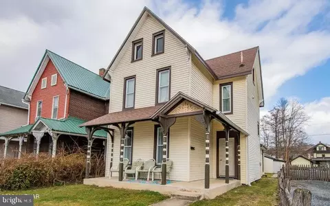 543 W Church St, Lock Haven, PA 17745