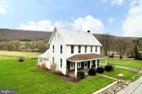 125 Old Hill Rd, Loganton, PA 17747