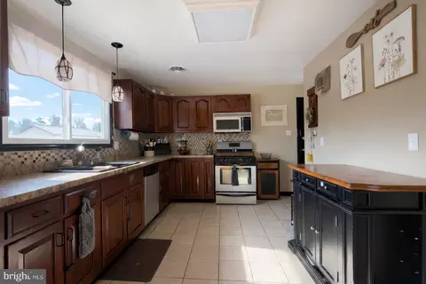 Kitchen - 118 Washington Ave, Lamar, PA 16848 photo 2 of 3