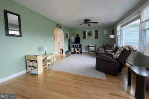 Living - 118 Washington Ave, Lamar, PA 16848 photo 2 of 4