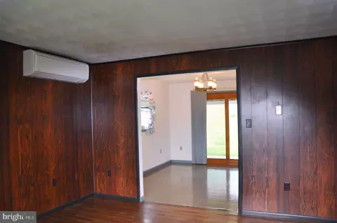 Living - 16 Beech Ln, Lock Haven, PA 17745 photo 3 of 6