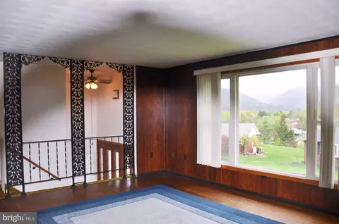 Living - 16 Beech Ln, Lock Haven, PA 17745 photo 2 of 6