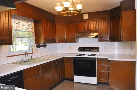 Kitchen - 16 Beech Ln, Lock Haven, PA 17745 photo 1 of 3