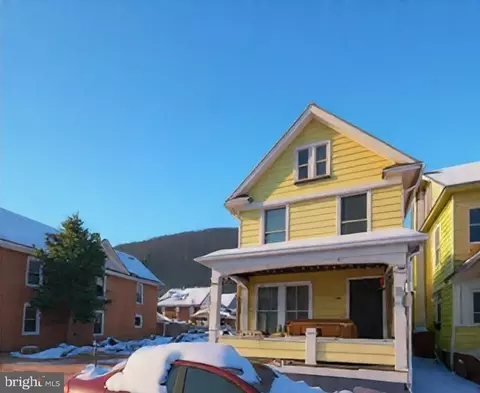 148 Susquehanna Ave, Renovo, PA 17764