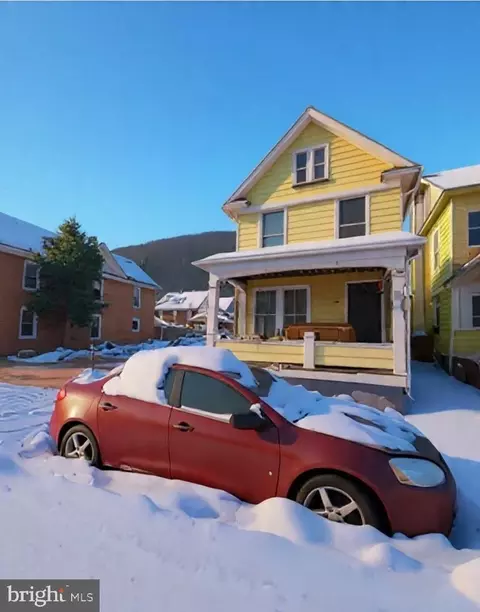 148 Susquehanna Ave, Renovo, PA 17764