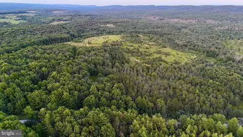 19 Beech Creek Mountain Rd, Beech Creek, PA 16822
