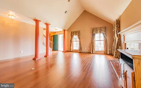 Living - 67 Julia Dr, Lock Haven, PA 17745 photo 2 of 2