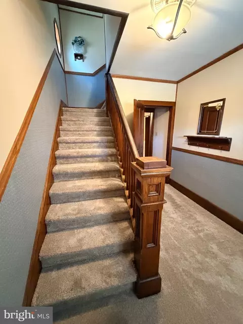 Entry Way - 5 E Bald Eagle St, Lock Haven, PA 17745 photo 1 of 2