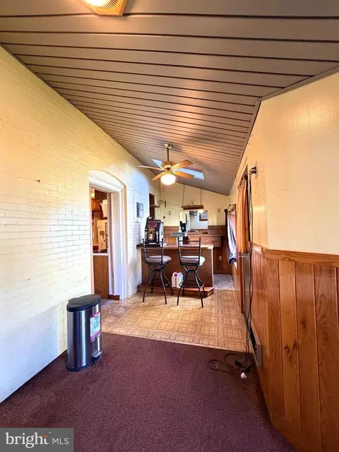 Entry Way - 5 E Bald Eagle St, Lock Haven, PA 17745 photo 2 of 2