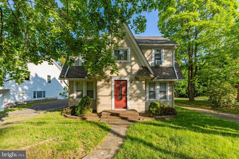 827 Lightstreet Rd, Bloomsburg, PA 17815