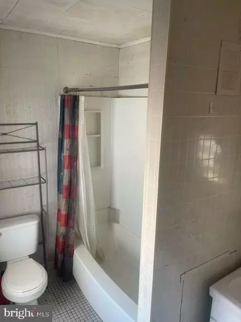 324 Eighth St E, Berwick, PA 18603 photo 8