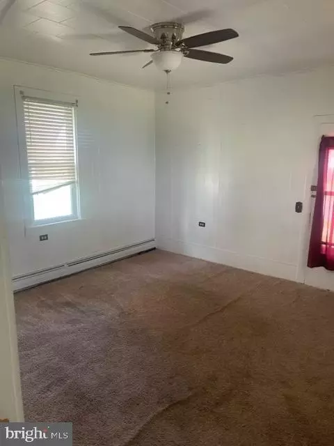 324 Eighth St E, Berwick, PA 18603 photo 6