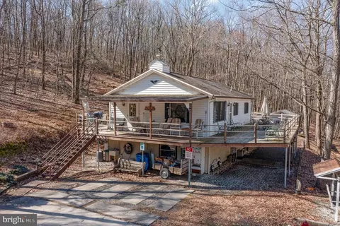 37 Roaring Creek Preserve Frst, Catawissa, PA 17820