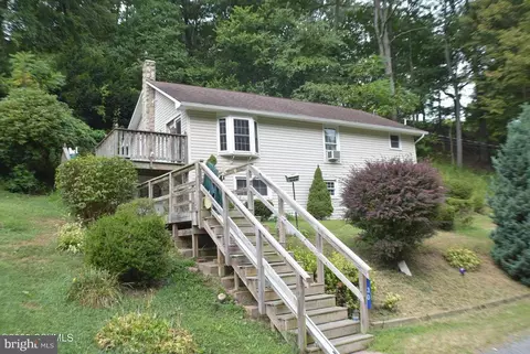 30 Sunset Ln, Catawissa, PA 17820
