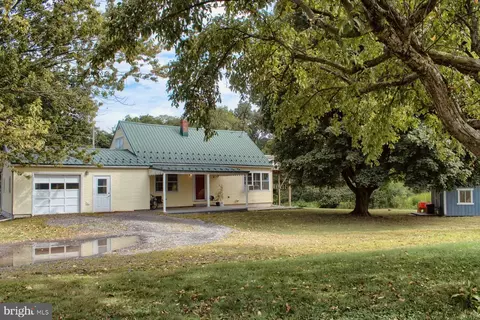 5 Mountain View Ln, Bloomsburg, PA 17815