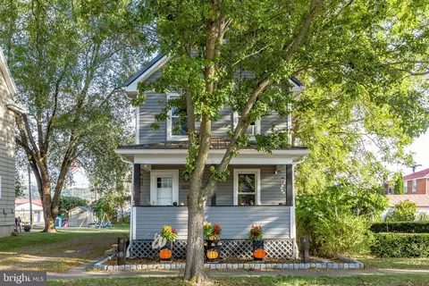 606 W Third St, Bloomsburg, PA 17815