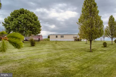 202 Thunderbird Rd, Stillwater, PA 17878