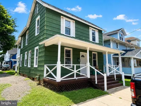 472 W 1st St, Bloomsburg, PA 17815