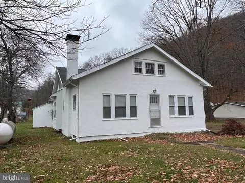 31 Cameron Rd, Driftwood, PA 15832