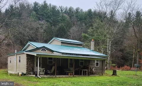 221 Bobbys Run Rd, Emporium, PA 15834