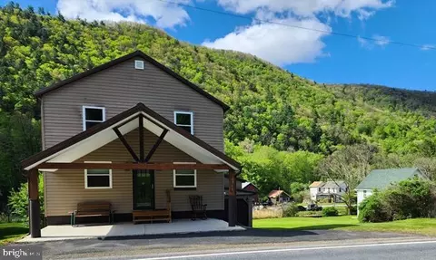 10366 Main St, Sinnamahoning, PA 15861