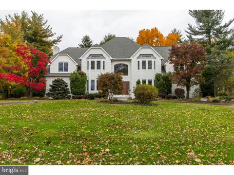 794 Holly Rd, Wayne, PA 19087 photo 1
