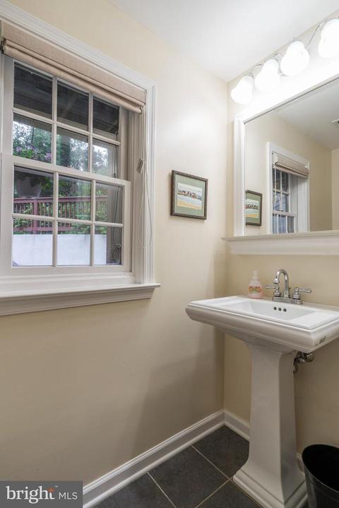 212 Forest Hills Cir, Devon, PA 19333 photo 19