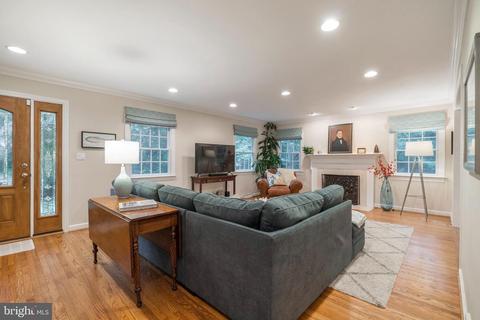 212 Forest Hills Cir, Devon, PA 19333 photo 7