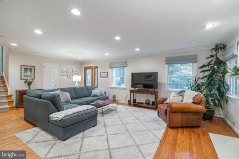 212 Forest Hills Cir, Devon, PA 19333 photo 8