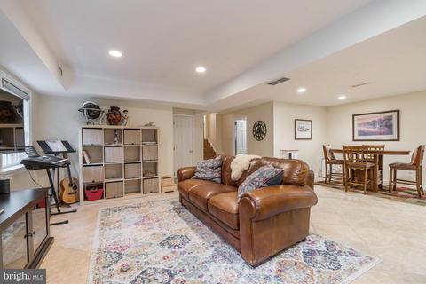 212 Forest Hills Cir, Devon, PA 19333 photo 17