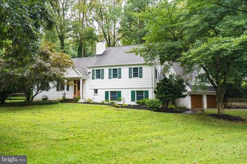 212 Forest Hills Cir, Devon, PA 19333 photo 1