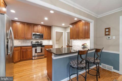 212 Forest Hills Cir, Devon, PA 19333 photo 13