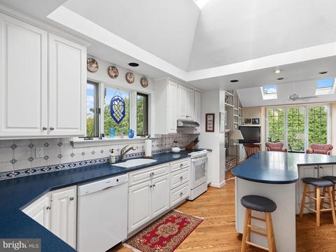 231 Dorset Rd, Devon, PA 19333 photo 9