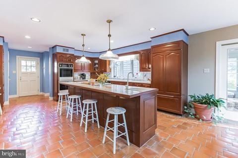 358 Pond View Rd, Devon, PA 19333 photo 9