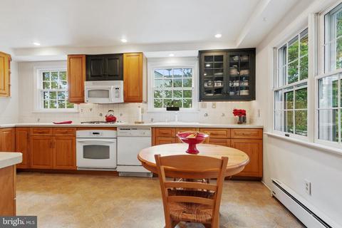 105 Upper Gulph Rd, Strafford, PA 19087 photo 12