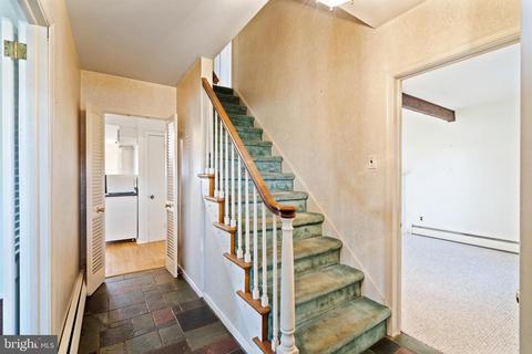 521 Delancy Cir, Devon, PA 19333 photo 6