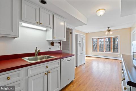 521 Delancy Cir, Devon, PA 19333 photo 12