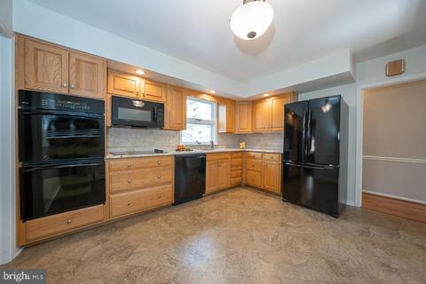 562 Gregory Ln, Devon, PA 19333 photo 15