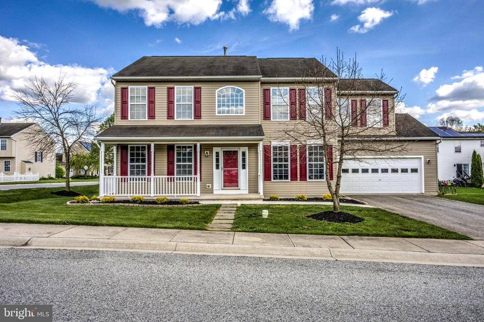 104 Crossing Blvd, Coatesville, PA 19320 49 Photos MLS PACT2023318